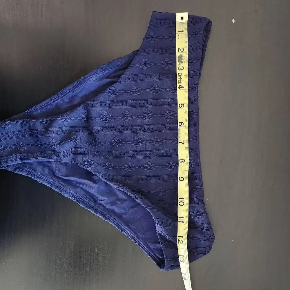 Andie Navy Swim Bottom NWT Size Small Navy Andie Swim Bikini Bottom